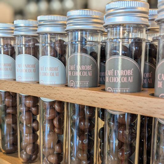 Grains de café enrobés de chocolat