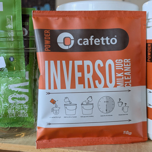 Liquide détartrant pour mousseur à lait