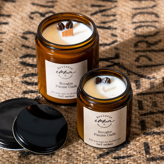 Bougie au Café X Les É-Mèchées